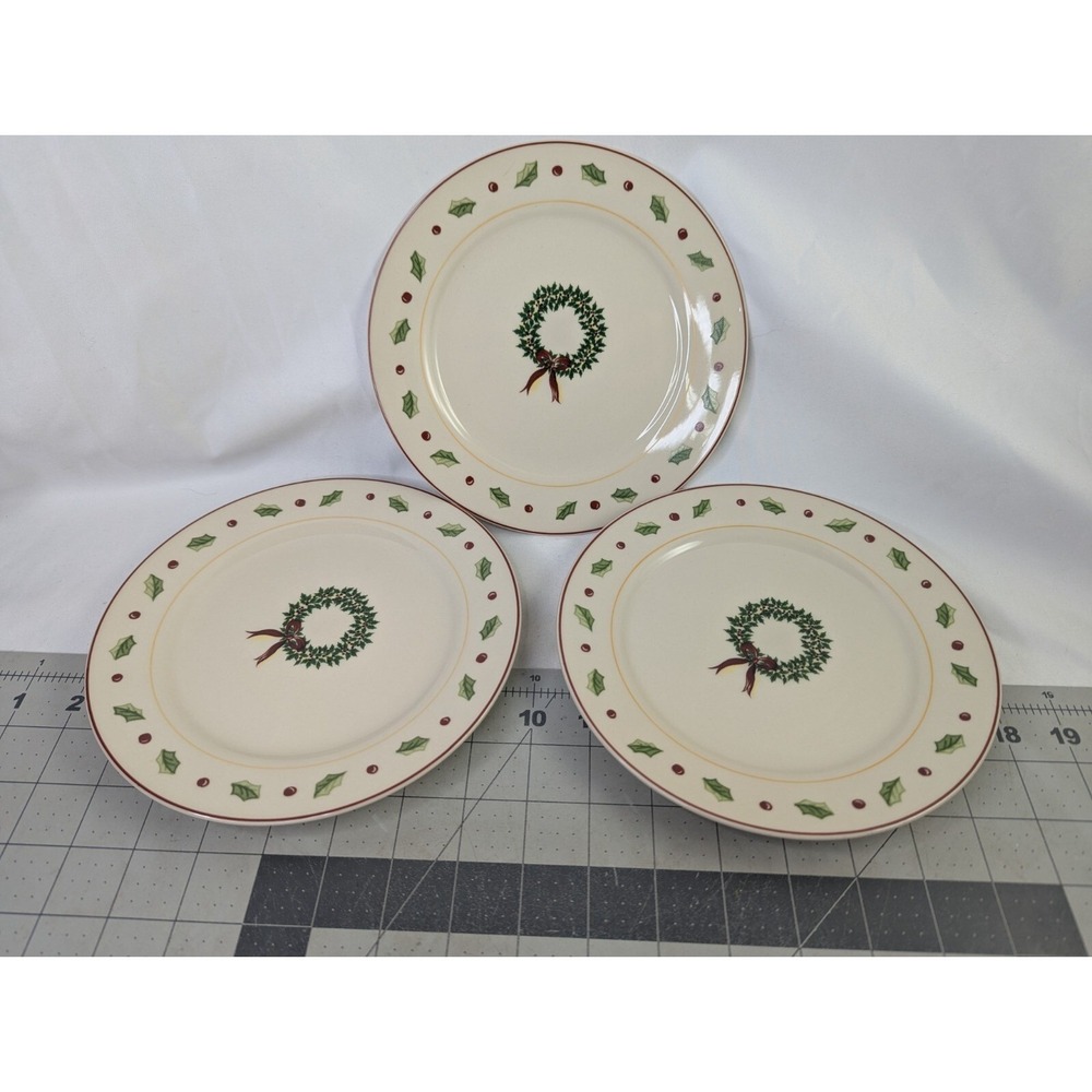 Merry Brite Christmas Wreath Salad Dessert Plate 7.5 Inch Lot of 3